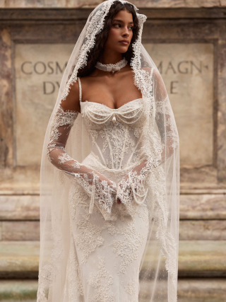 Dania M