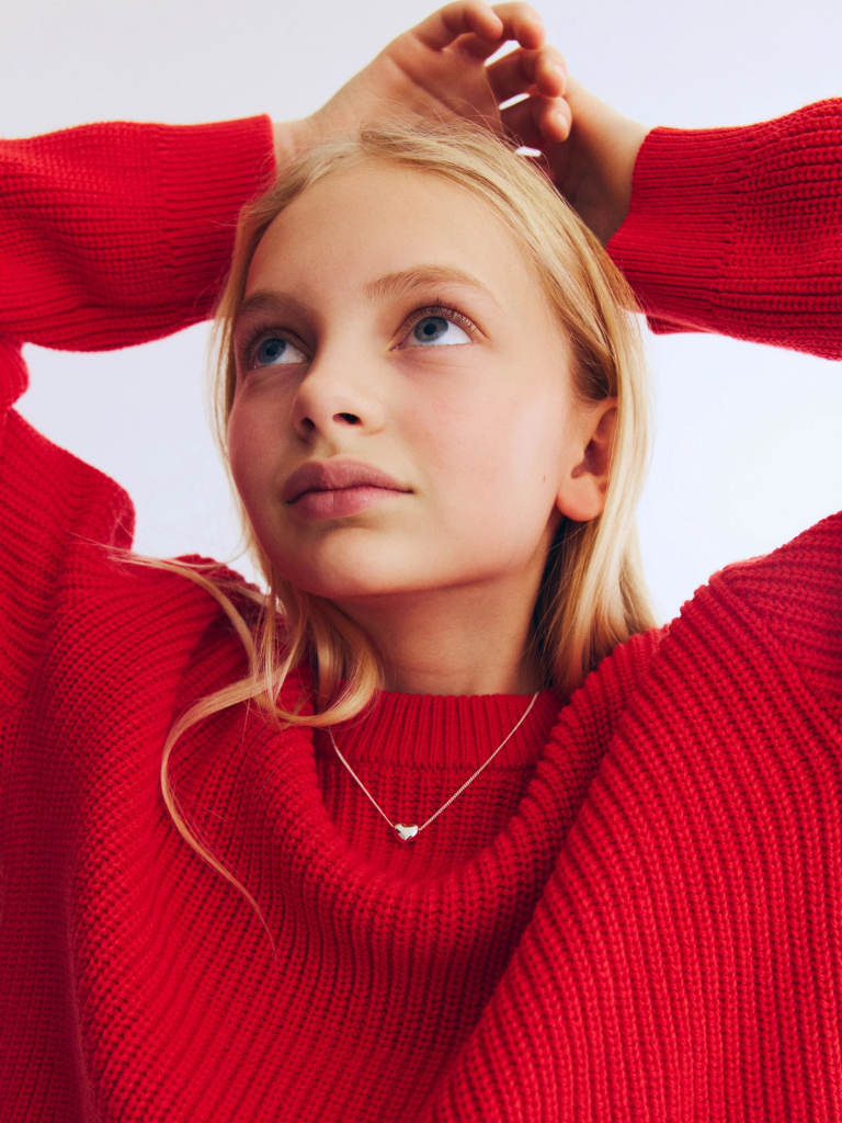 Emelie E