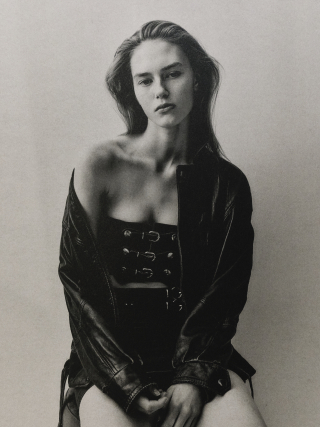 Agnes W